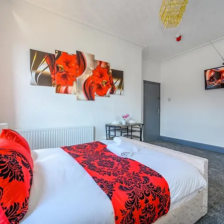 *rd7h*for Your Relaxed & Cosy Free Parking * Leeds (West Yorkshire)